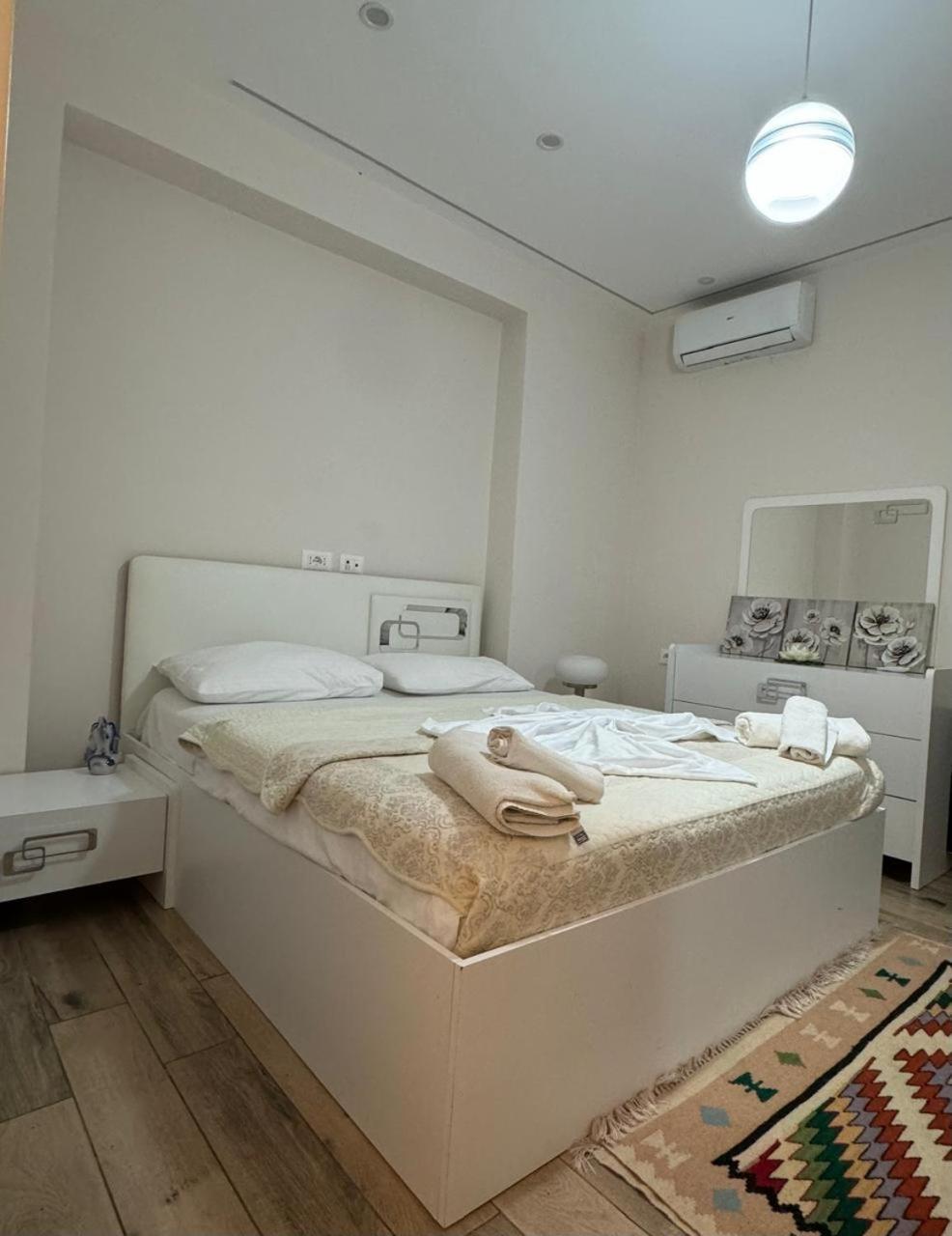 Urban Oasis 2 Apartment Tiranë Luaran gambar